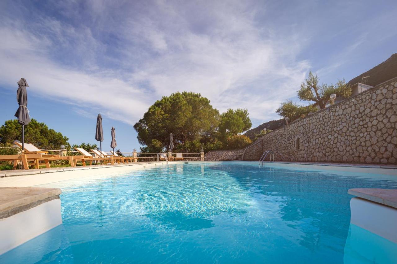 Anasa Corfu (Adults Only) Aparthotel Benitses  Exteriör bild