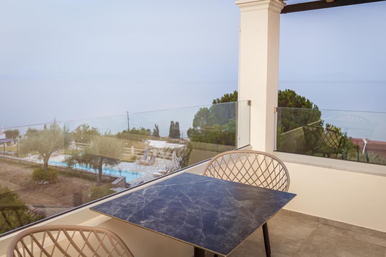 Anasa Corfu (Adults Only) Aparthotel Benitses  Exteriör bild