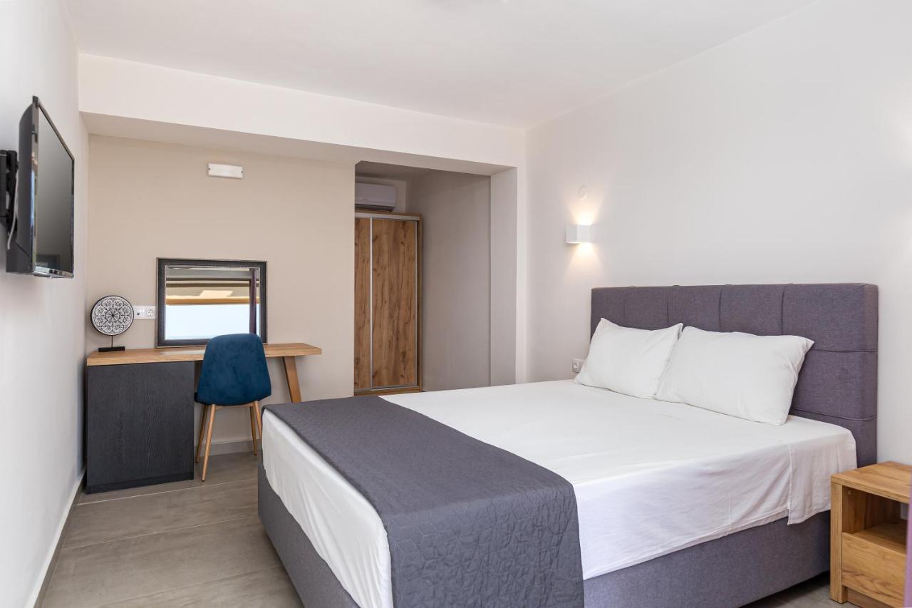 Anasa Corfu (Adults Only) Aparthotel Benitses  Rum bild