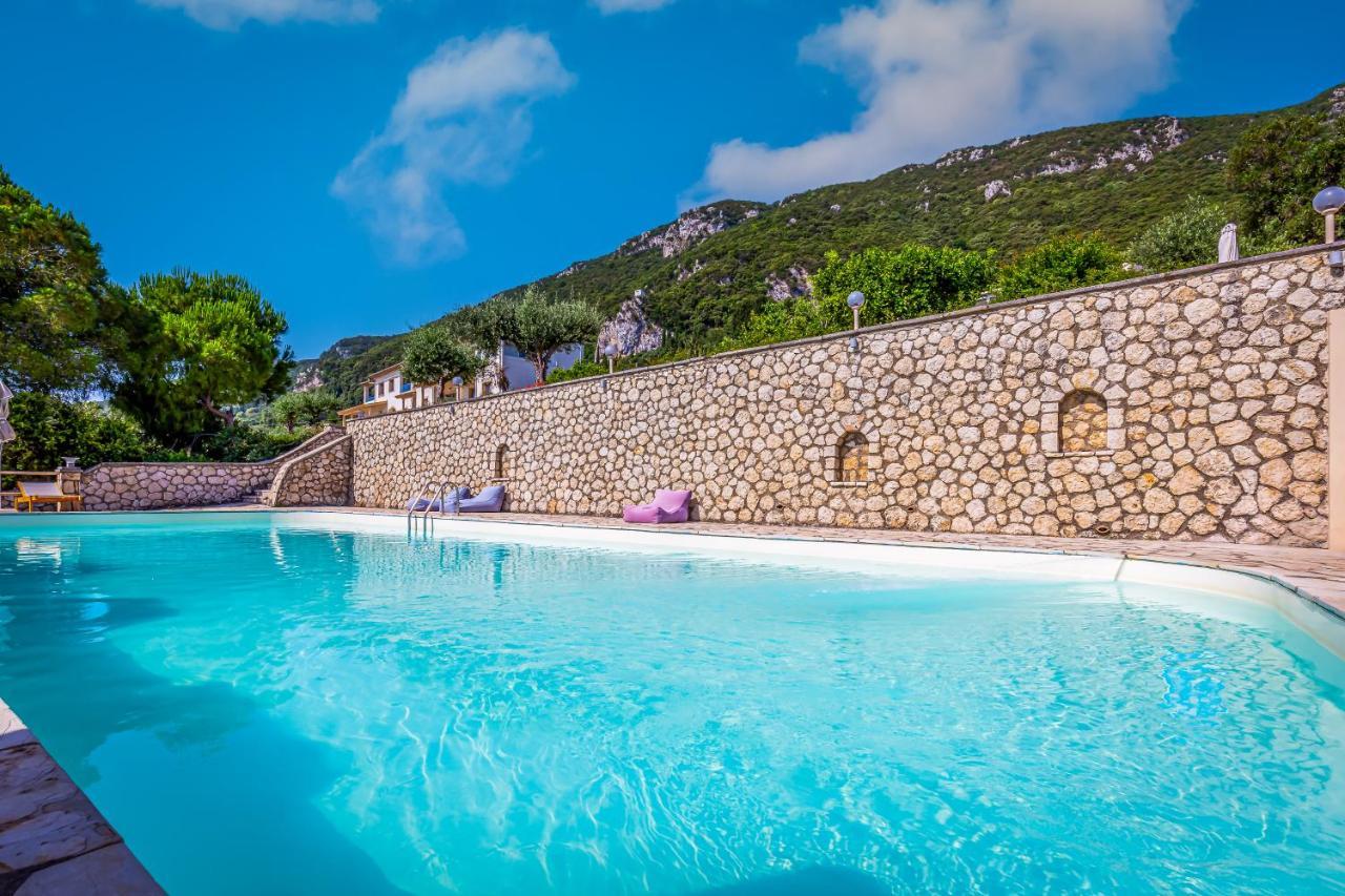 Anasa Corfu (Adults Only) Aparthotel Benitses  Exteriör bild